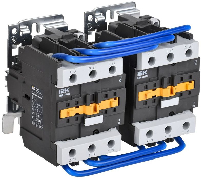 Контактор КМИ-49532 реверс 95А 230В/АС3 2НО 2НЗ KARAT IEK KKM43-095-230-22-1